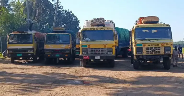 রপ্তানি বন্ধ থাকায় ট্রাক চলাচল বন্ধ